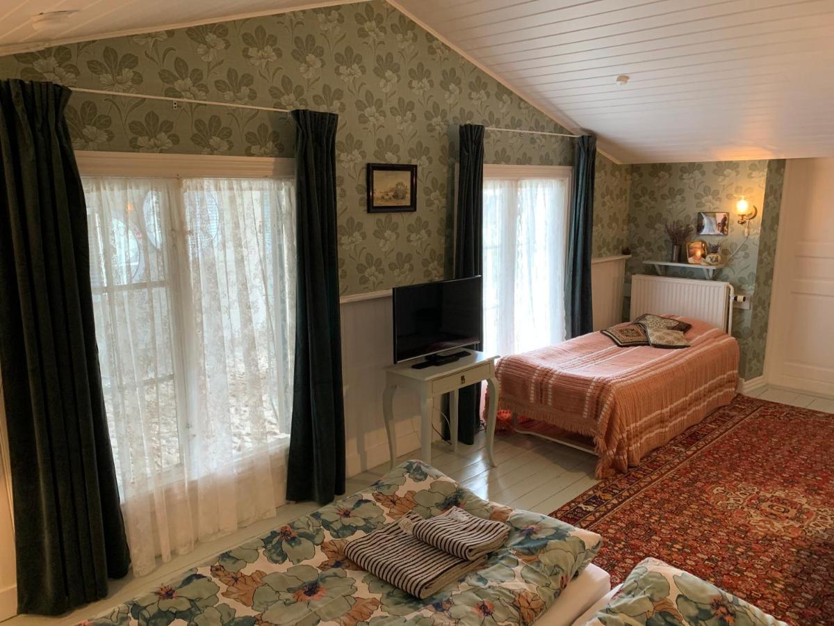 Pensión Farm61 Badehotellet I Det Midtjydske - Alder +18 Ar